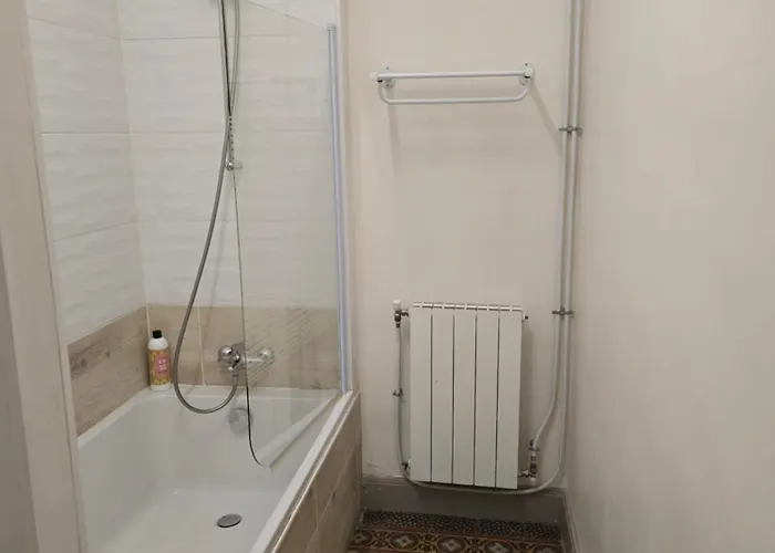 Les Tomettes Du Midi - Elegance & Authenticite Apartment